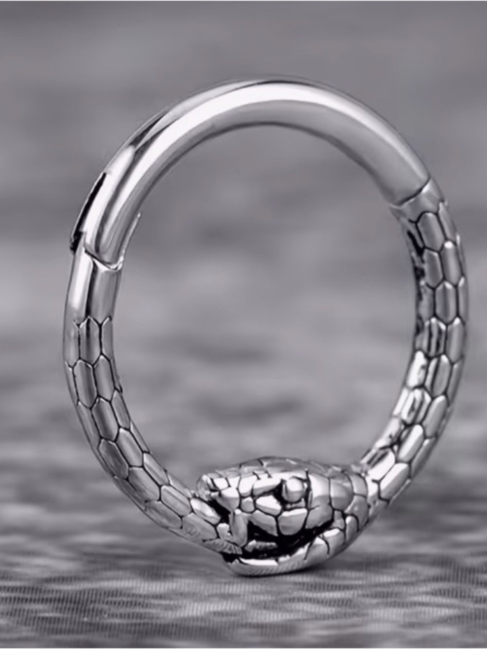 16 gauge Silver tone Snake Head Clicker Hoop septum ring Ouroboros